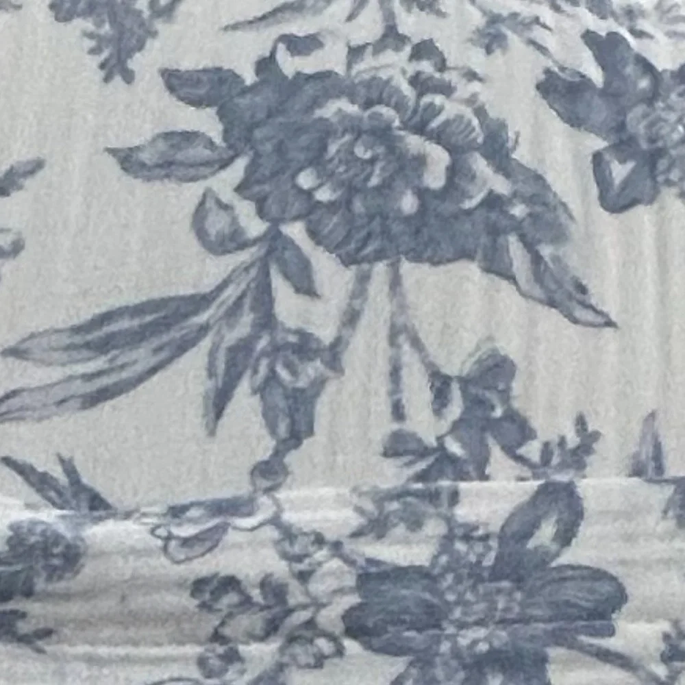 Le Printemps Blue and White Cotton Gauze Reversible Queen Comforter Set 90”x90”